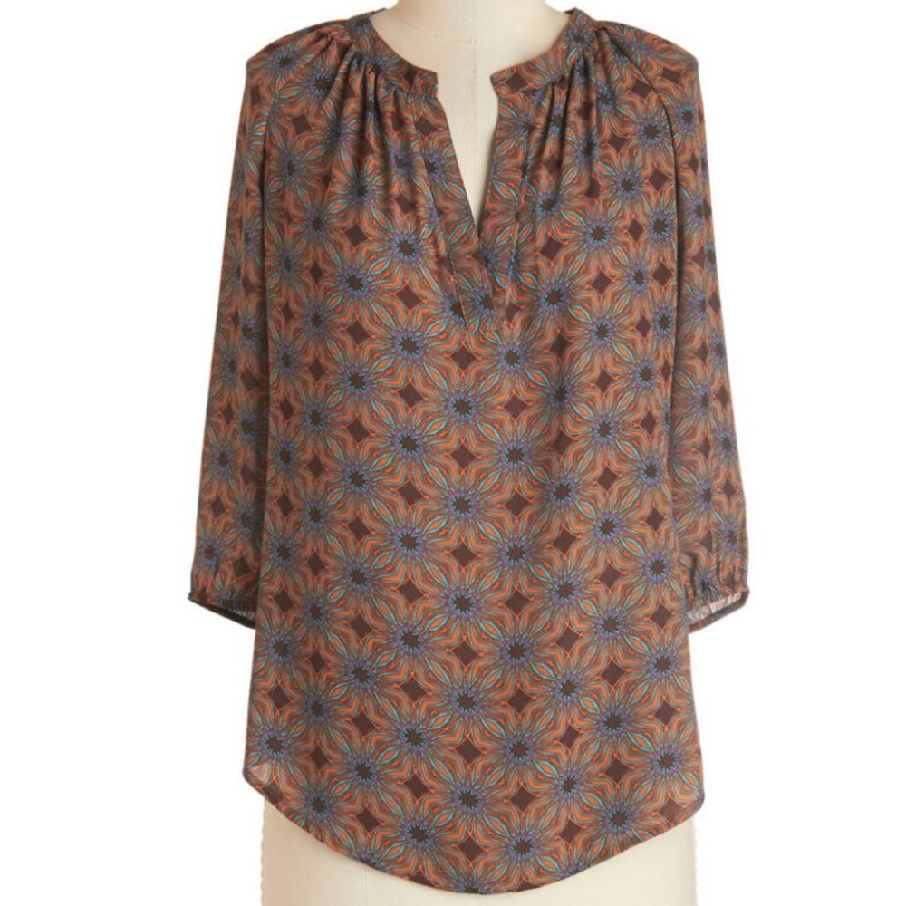 ModCloth Fun2Fun‎ Burst of Personality Top